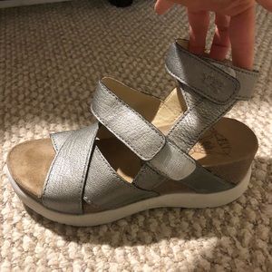 Women’s fly sandals 37